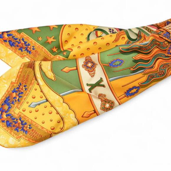 HERMES Yellow Silk Scarf - Picture 4 of 9